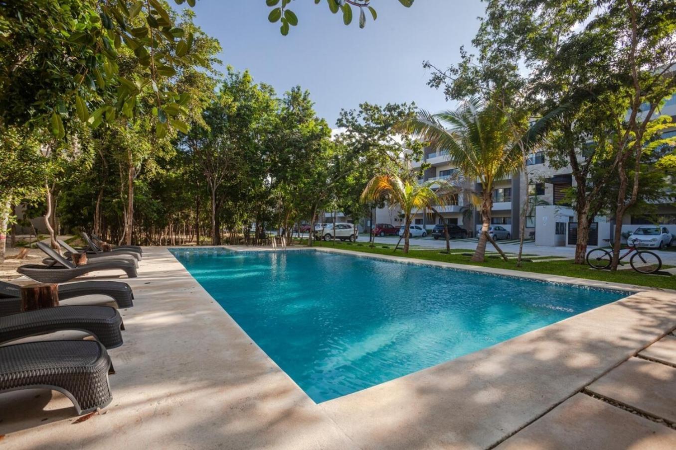 Brand New! 10min To Wifi 200mb Gym Pool Apartamento Playa del Carmen